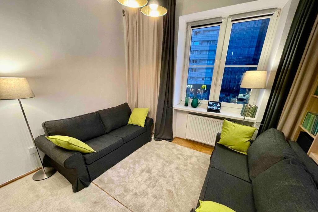 Ferienwohnung Super Square Metro X2 Fast Wifi 55'Tv Netflix Hbo Appletv+ Amazontv Warschau Exterior foto
