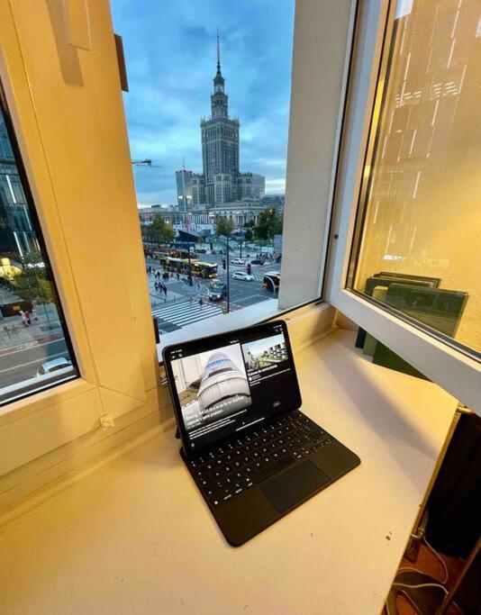 Ferienwohnung Super Square Metro X2 Fast Wifi 55'Tv Netflix Hbo Appletv+ Amazontv Warschau Exterior foto