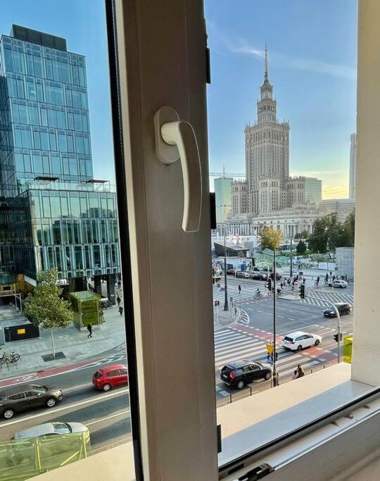 Ferienwohnung Super Square Metro X2 Fast Wifi 55'Tv Netflix Hbo Appletv+ Amazontv Warschau Exterior foto
